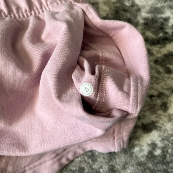 Lululemon Inner Glow High-Rise Short 3